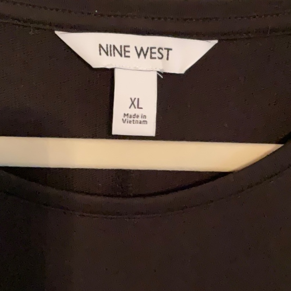 NEW WO TAGS.  BLACK NINE WEST KNIT DRESS